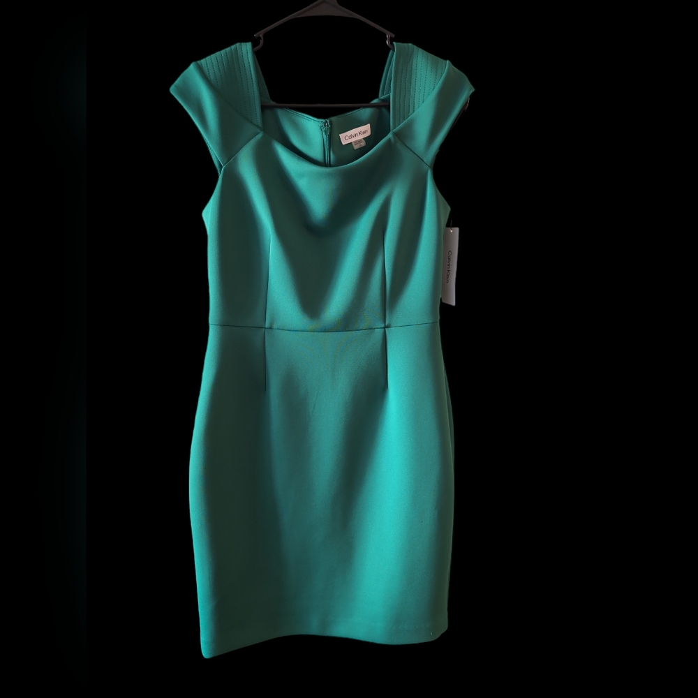 Beautiful and classy green Calvin Klein dress